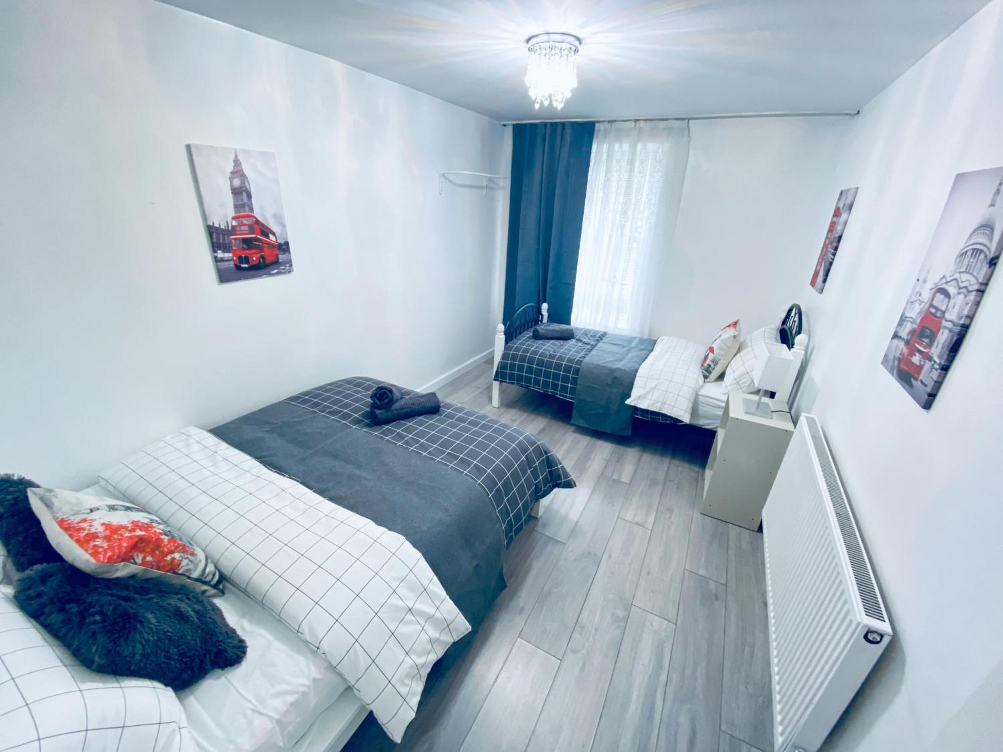 2 Bedroom Flat, Dalston Junction, Londen Buitenkant foto