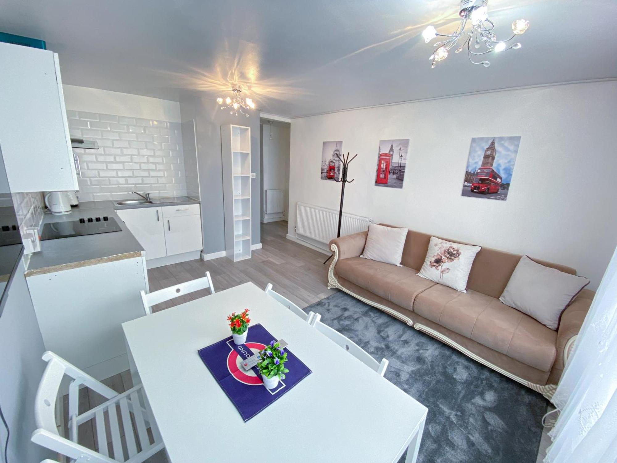 2 Bedroom Flat, Dalston Junction, Londen Buitenkant foto